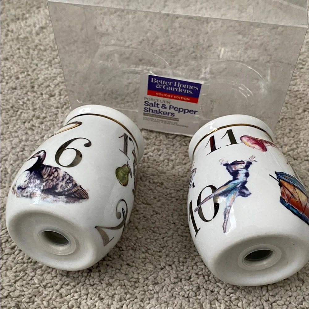 Better Homes & Gardens 12 Days of Christmas Salt & Pepper Shakers Set of‎ 2